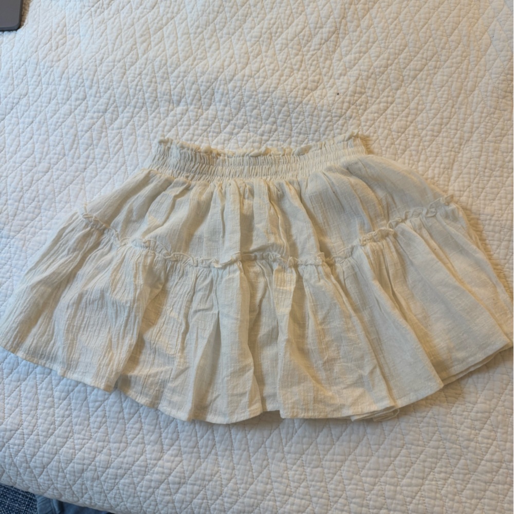 Forever 21 white mini skirt